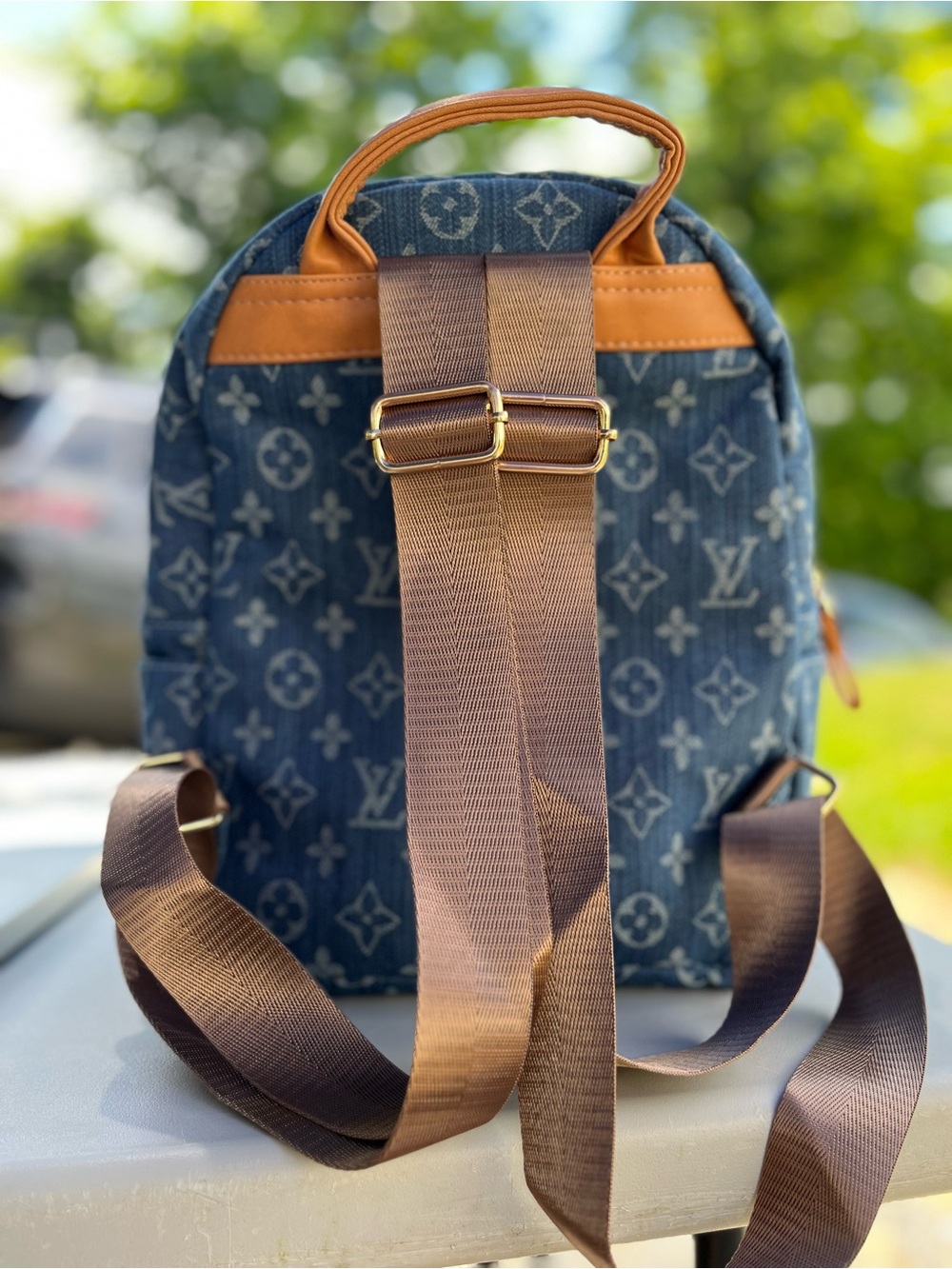 LV Monogram Denim MEDIUM Backpack - Blue - Picture 3 of 3